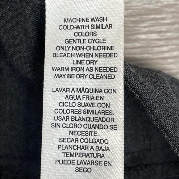 NWOT Fabulously Slimming Perfect Stretch By Chico’s Charcoal Pull On Pants 6P - Picture 13 of 16